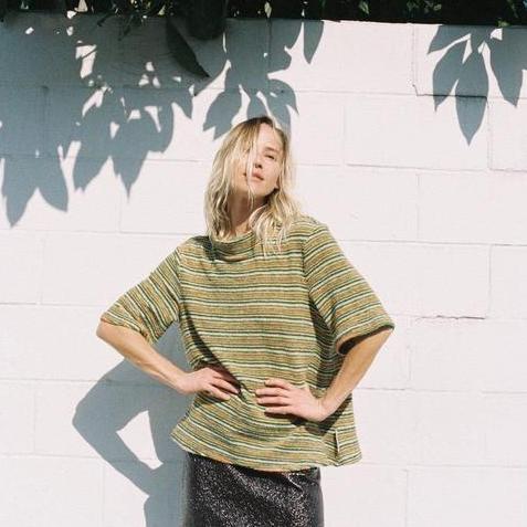 Tops et Pulls Femme - The Woods Gallery