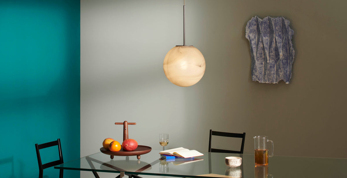Suspension Bollicosa - Cassina-globe lumineux en albâtre au-dessus d&