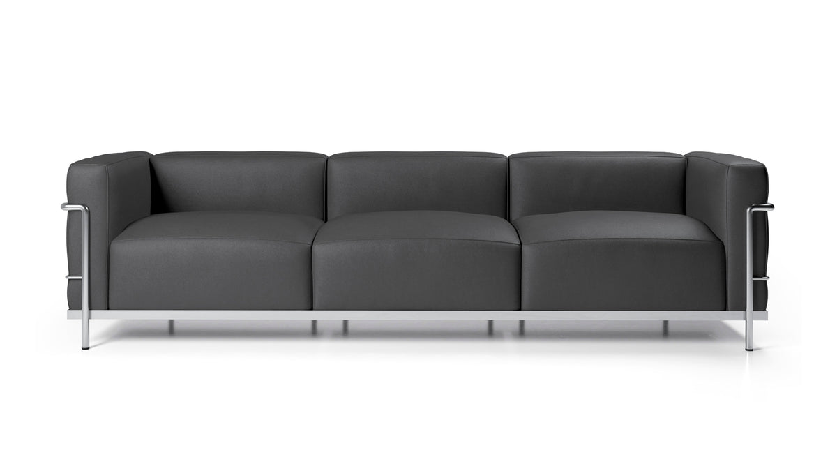 Canapé 3 Grand Confort (LC3) grand modèle, trois places - Cassina-vue de face, cuir noir et cadre chromé-Cassina