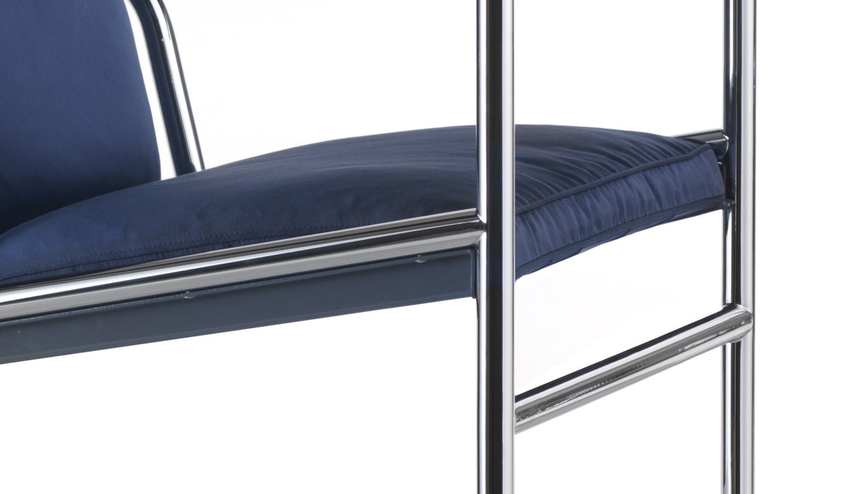 Fauteuil 1 dossier basculant (LC1) Villa Church - Cassina-assise en tissu bleu et tube chromé-Cassina
