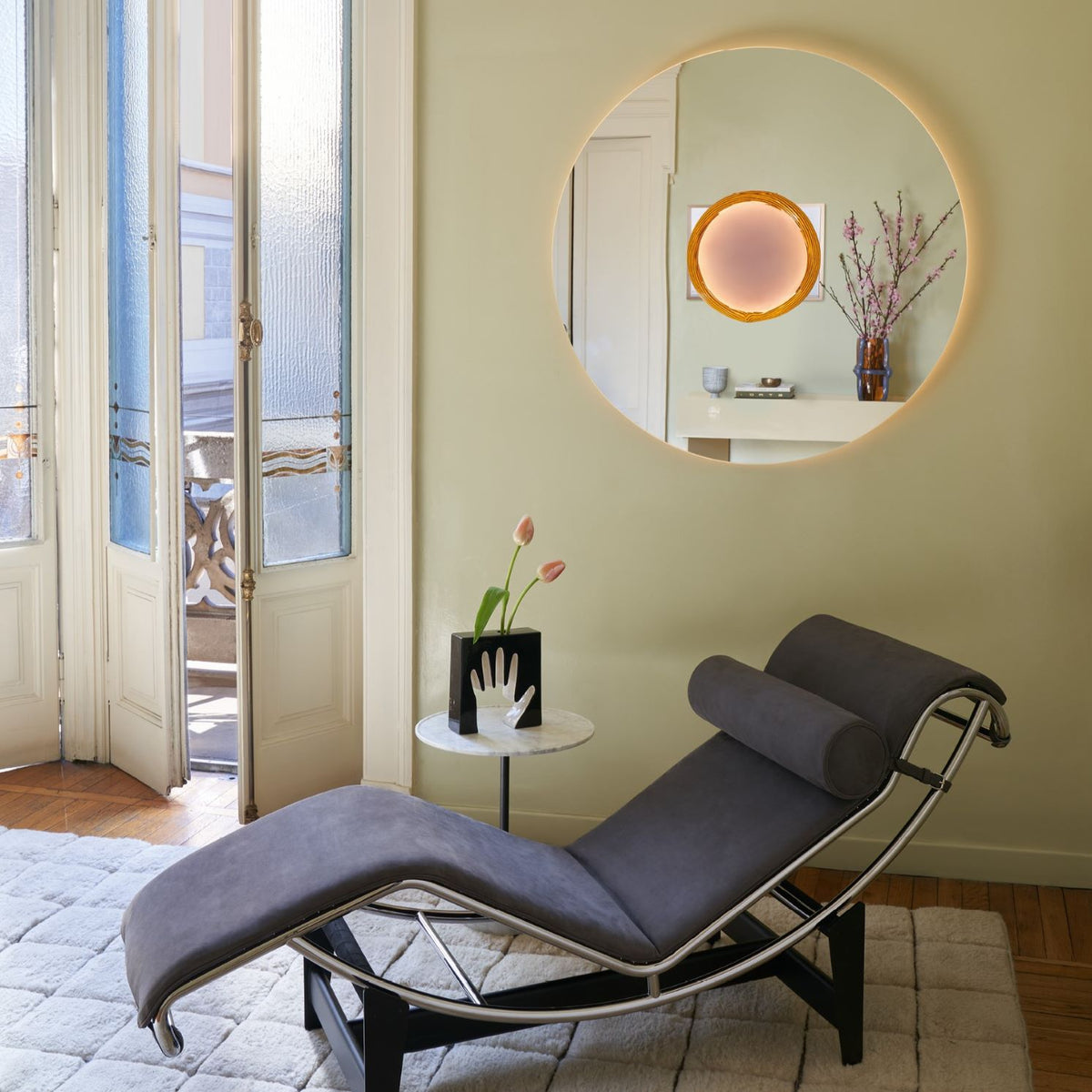Miroir No Vanitas de Patricia Urquiola - Cassina-miroir rond rétroéclairé au-dessus d&