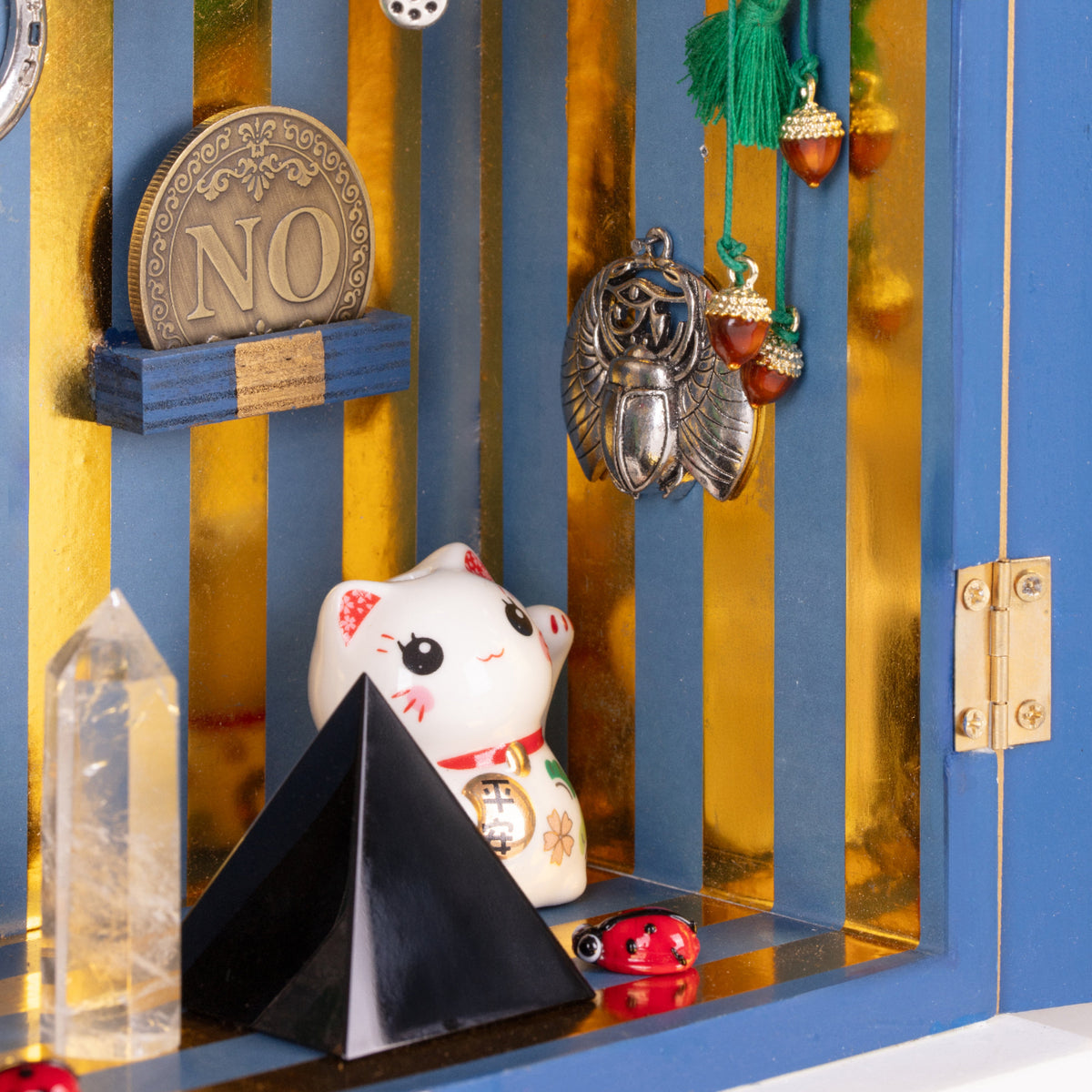 Objet Lucky Temple de Antar Elena Borghi - Seletti-vue 2-The Woods Gallery