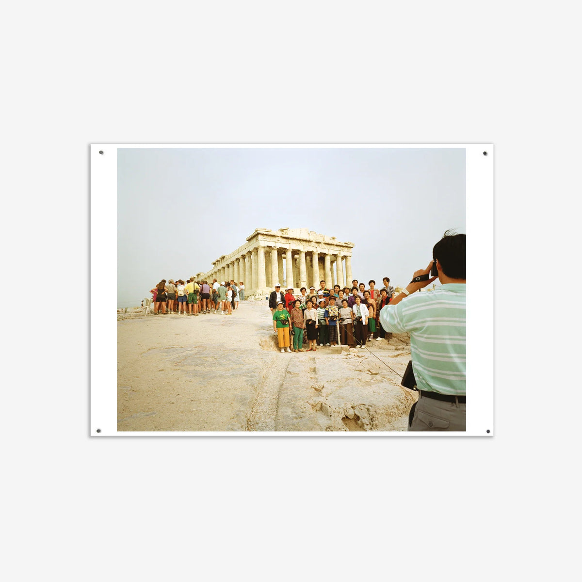 Affiche ATHÈNES "Small World" par Martin Parr - The Wrong Shop-Non encadré + kit-The Woods Gallery