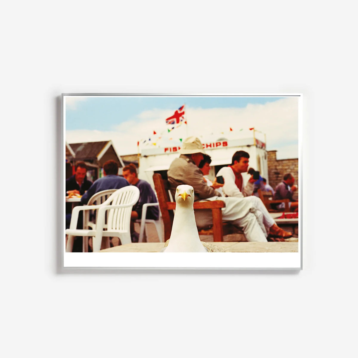 Affiche "West Bay" de Martin Parr - The Wrong Shop-Cadre en aluminium argenté-The Woods Gallery