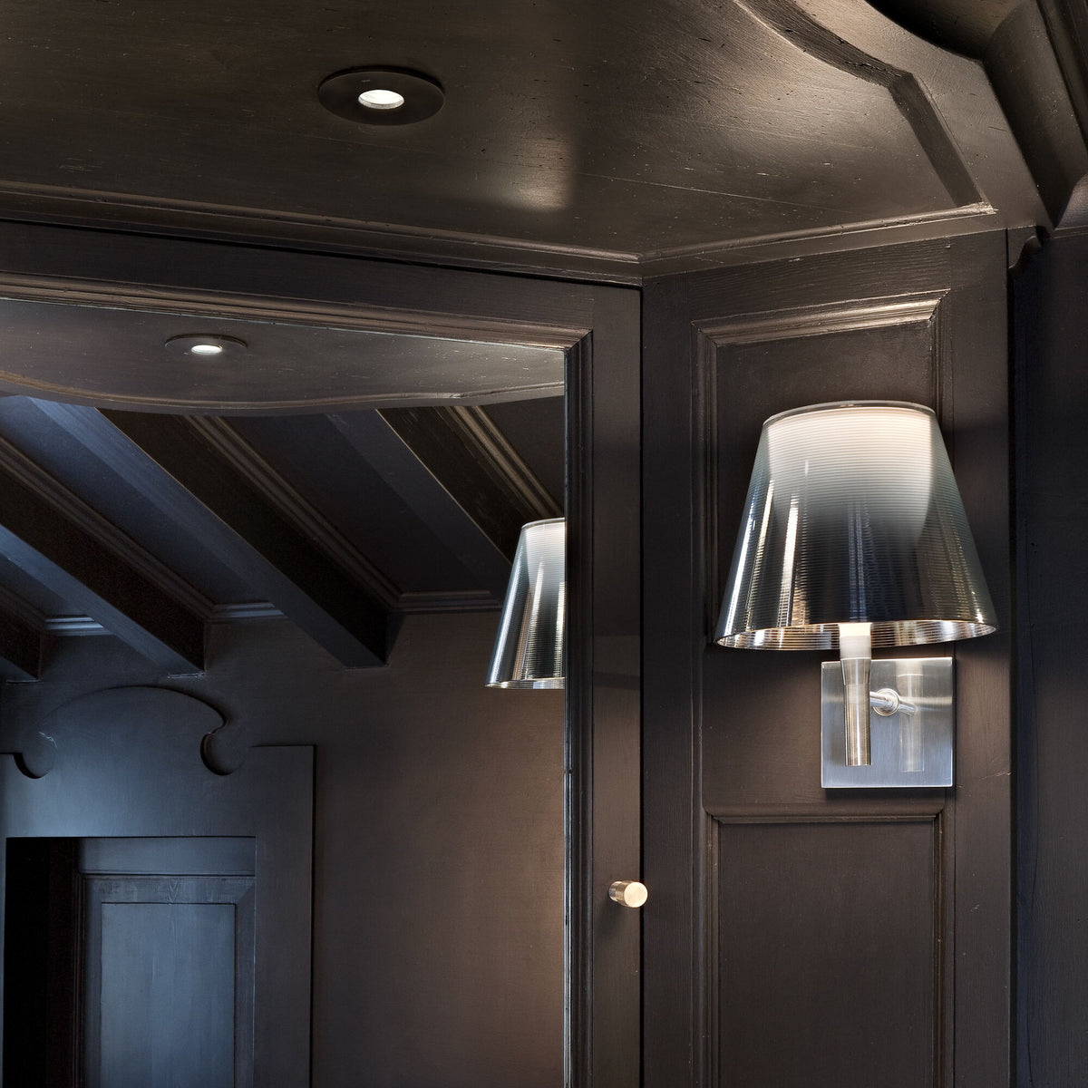 Applique KTribe W de Philippe Starck - Flos-Transparent-Sans ampoule-The Woods Gallery