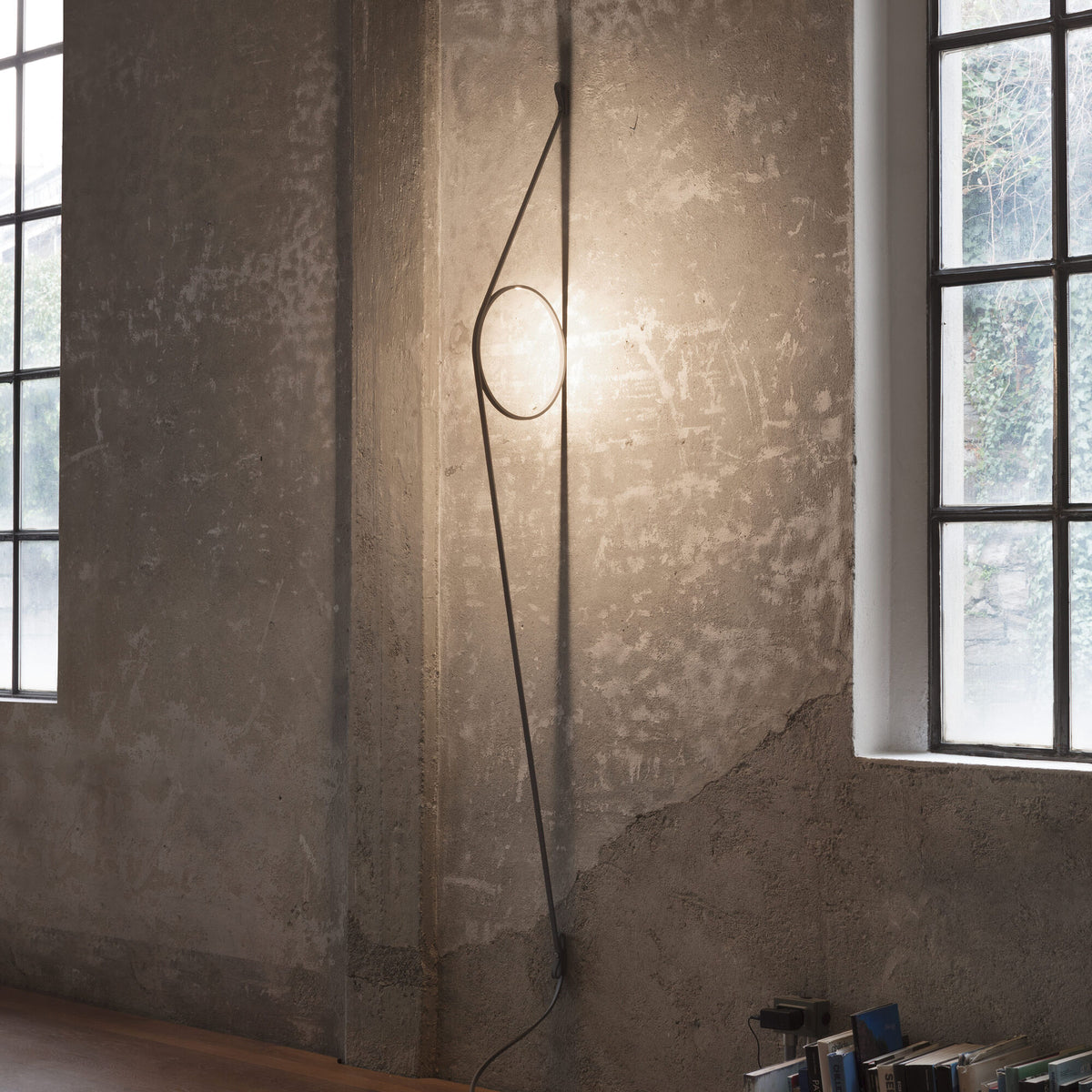 Applique WireRing de Formafantasma - Flos-Anneau blanc-The Woods Gallery