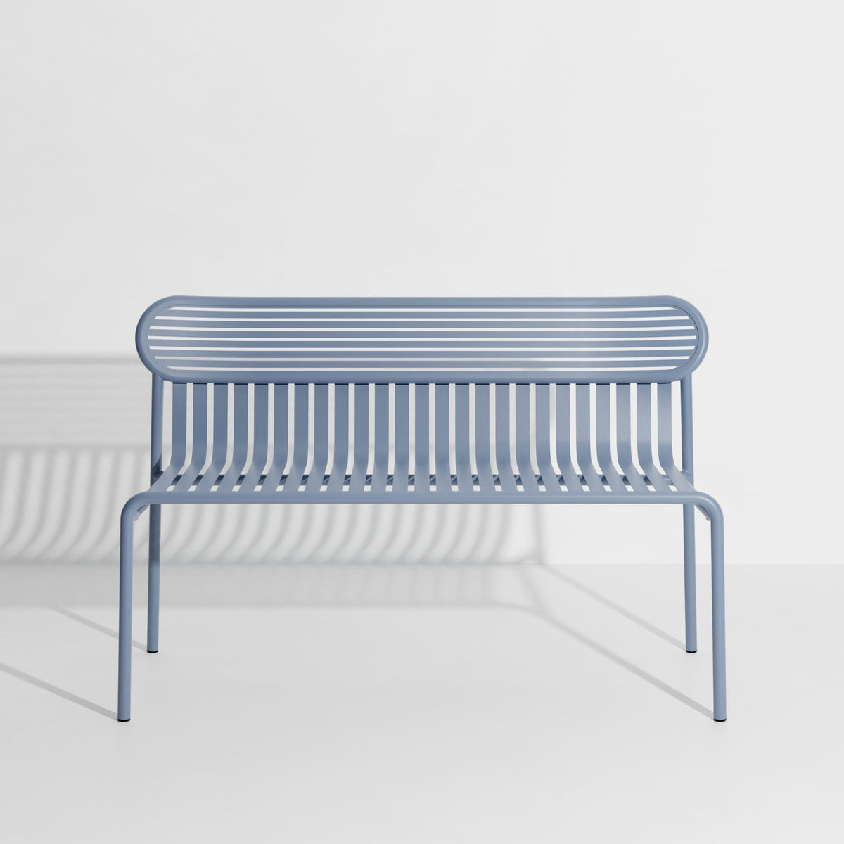Banc de jardin Week-End de Studio Brichet-Ziegler - Petite Friture-Bleu Pigeon-The Woods Gallery