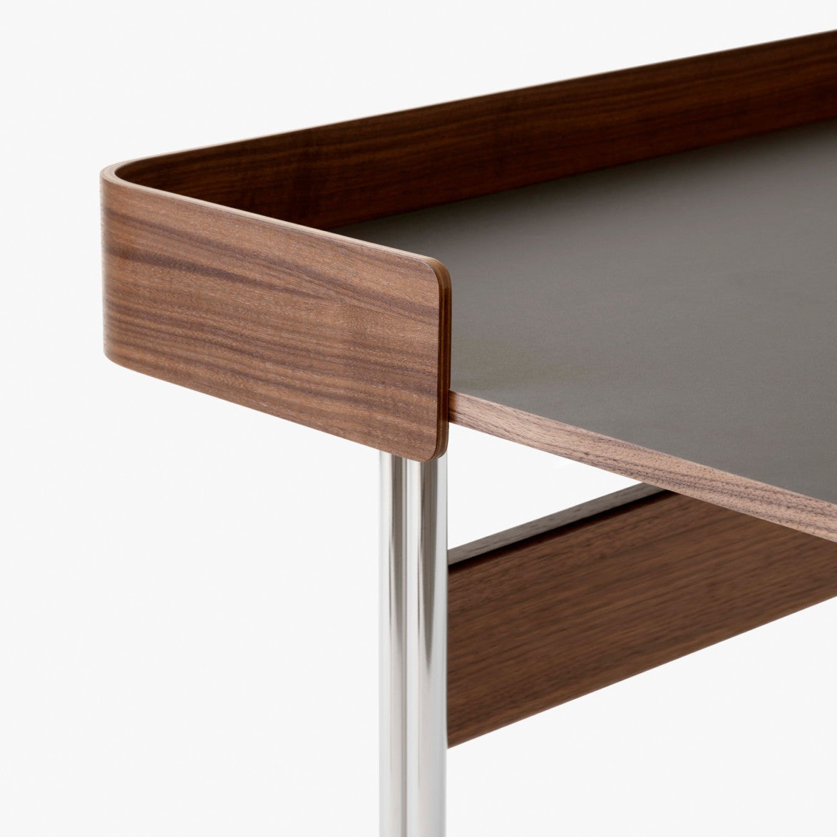 Bureau Pavilion AV17 132 x 66cm par Anderssen & Voll - &Tradition-The Woods Gallery