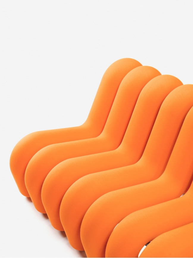 Canapé Extra Bold de Big Game - Moustache-détail des tubes orange-The Woods Gallery