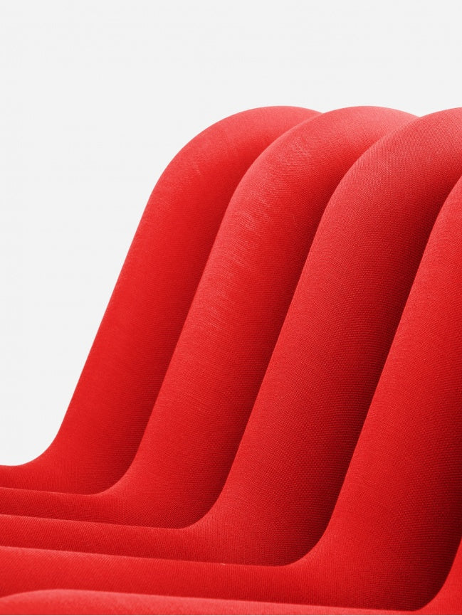 Canapé Extra Bold de Big Game - Moustache-détail des tubes rouges-The Woods Gallery