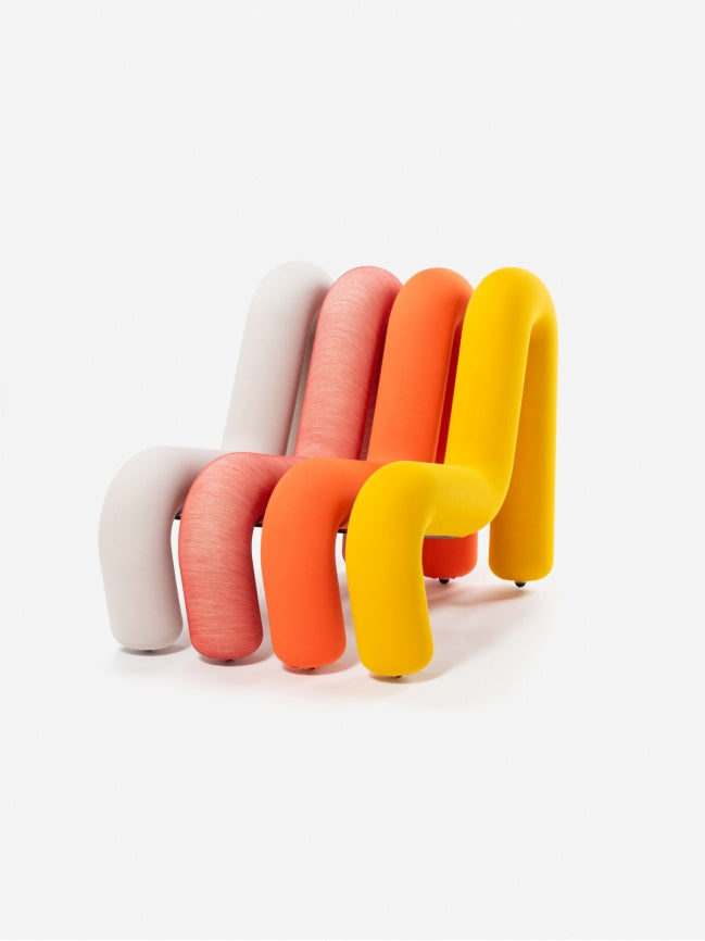 Canapé Extra Bold de Big Game - Moustache-fauteuil en séquence jaune, orange et perle-The Woods Gallery