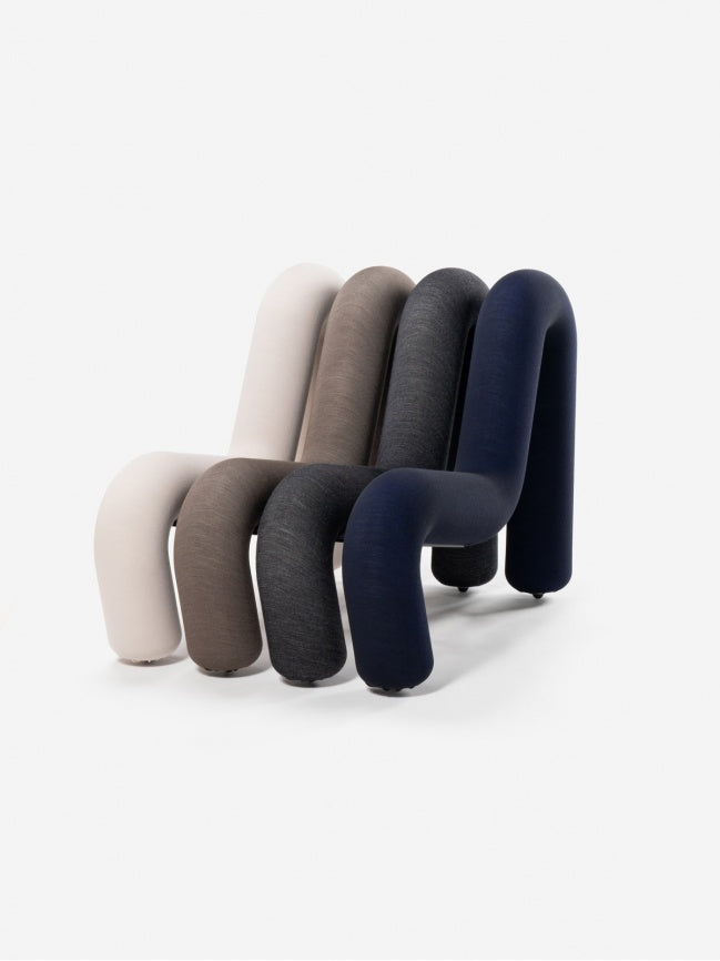 Canapé Extra Bold de Big Game - Moustache-fauteuil en séquence noir, gris et perle-The Woods Gallery