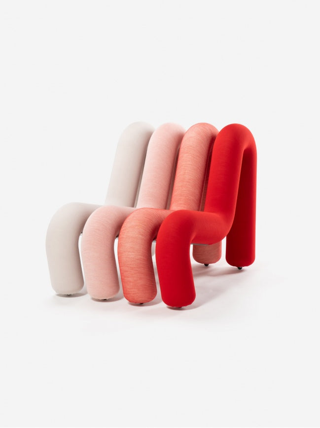 Canapé Extra Bold de Big Game - Moustache-fauteuil en séquence perle, rose et rouge-The Woods Gallery
