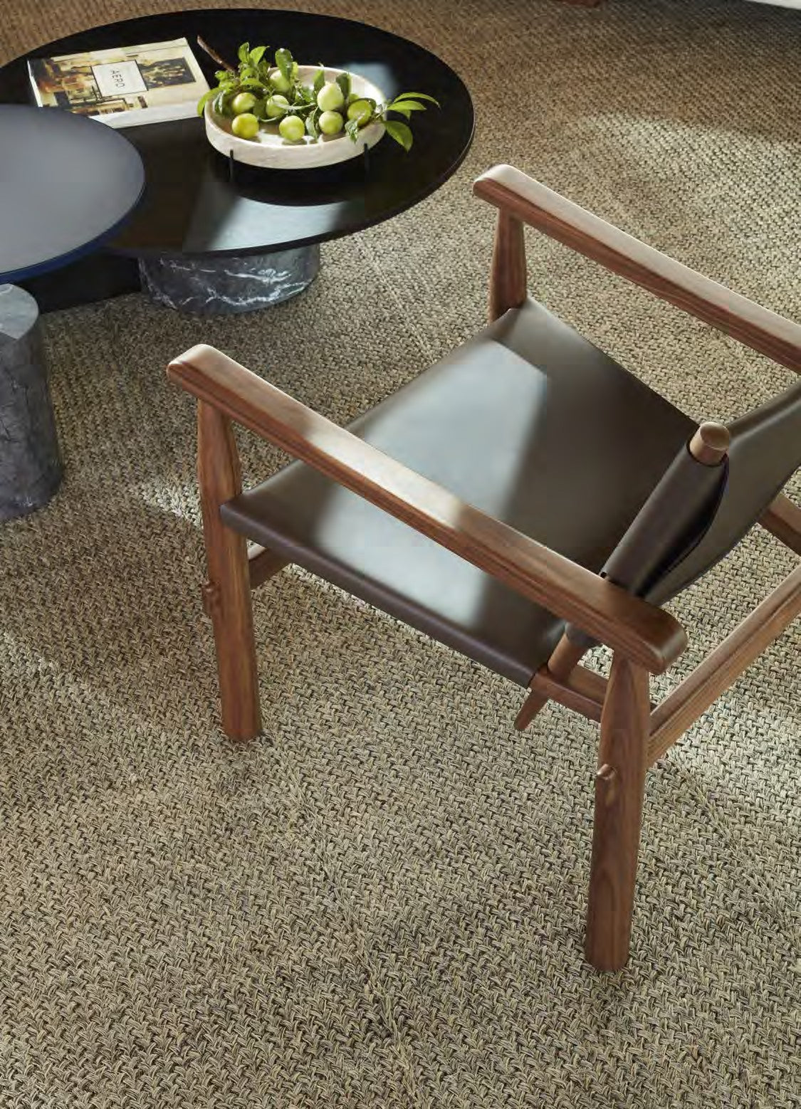 Fauteuil 533 Doron Hotel de Charlotte Perriand - Cassina-ambiance catalogue Cassina 2026 (vue 3)-The Woods Gallery
