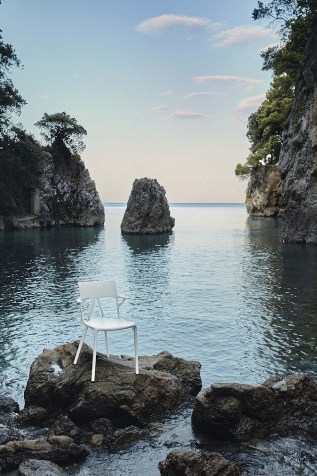 Chaise A.I de Philippe Starck - Kartell-Vert-The Woods Gallery