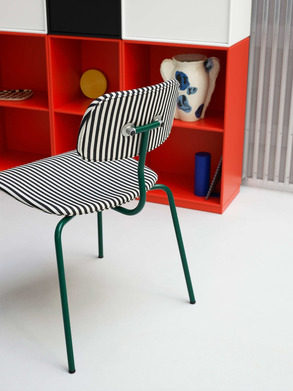 Chaise Kevi 2060 - Montana Furniture-Hokkaido / Hokkaido-The Woods Gallery