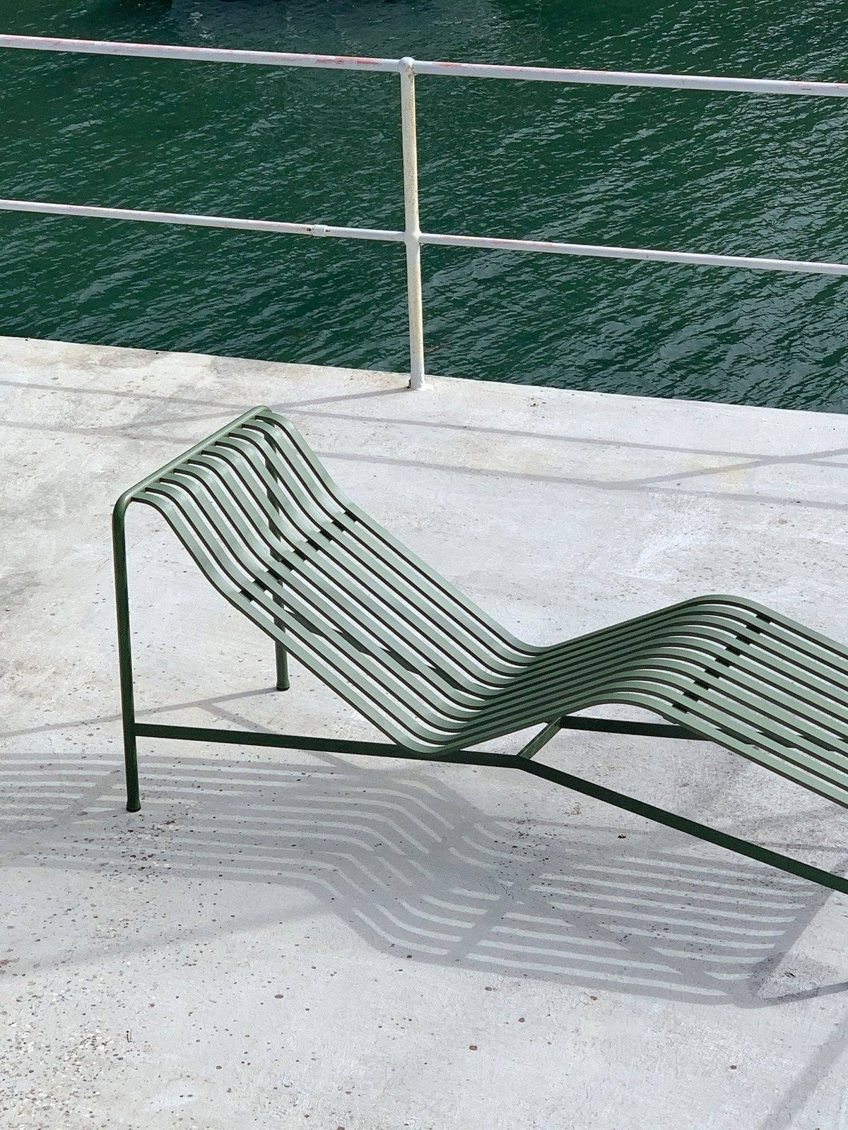 Chaise Longue Palissade - Hay-en situation-The Woods Gallery