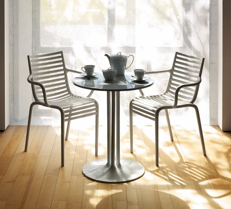 Chaise avec accoudoirs PIP-e de Philippe Starck - Driade-Blanc-The Woods Gallery