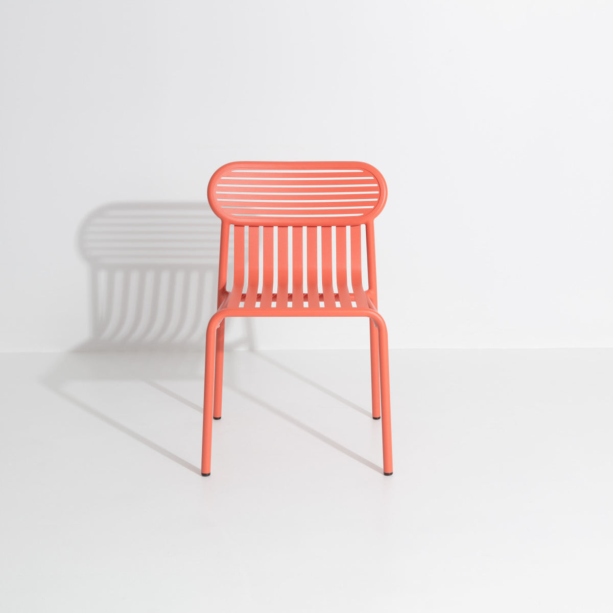 Chaise de jardin Week-End de Studio Brichet-Ziegler - Petite Friture-Corail-The Woods Gallery