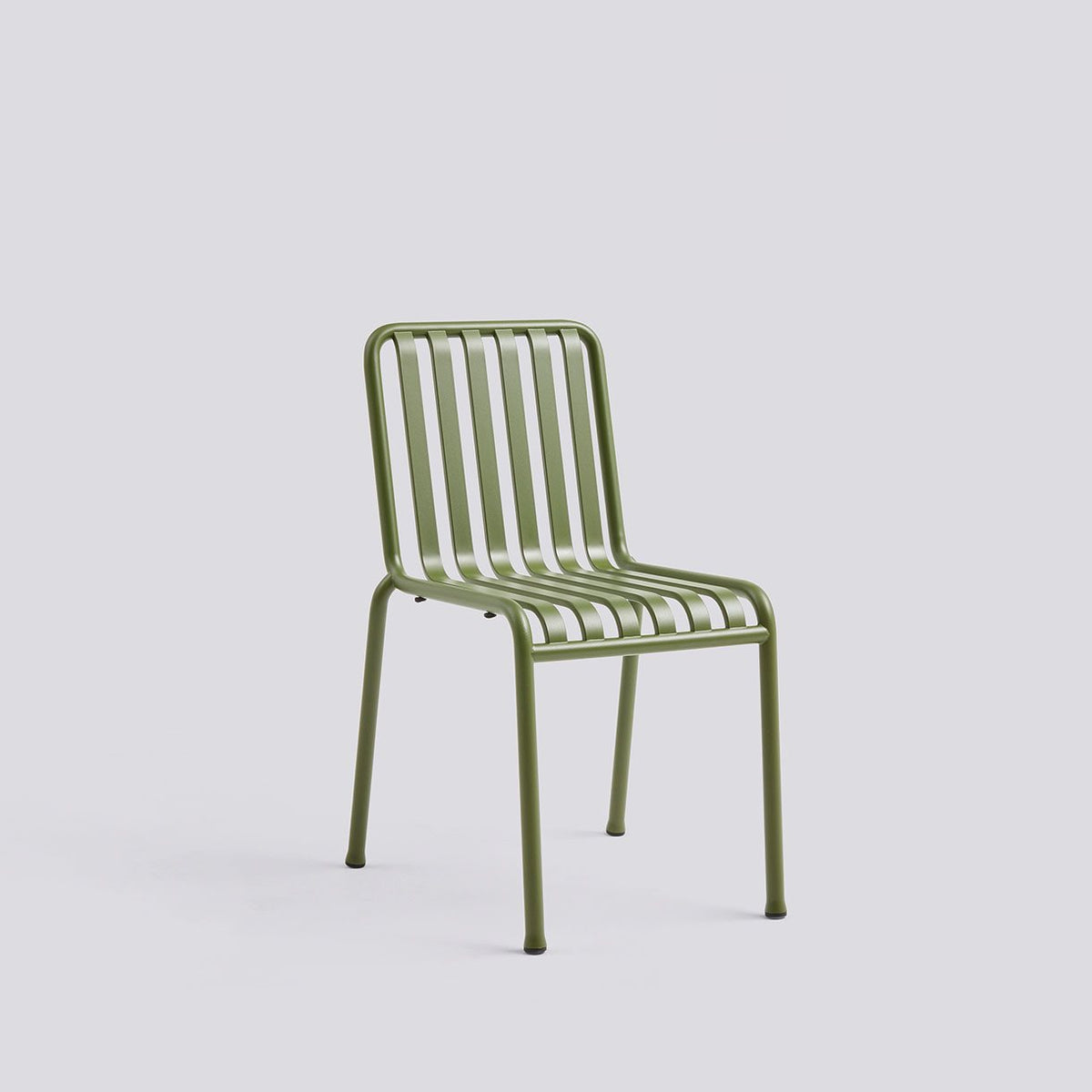 Chaise empilable Palissade - Hay-Olive vue studio-The Woods Gallery