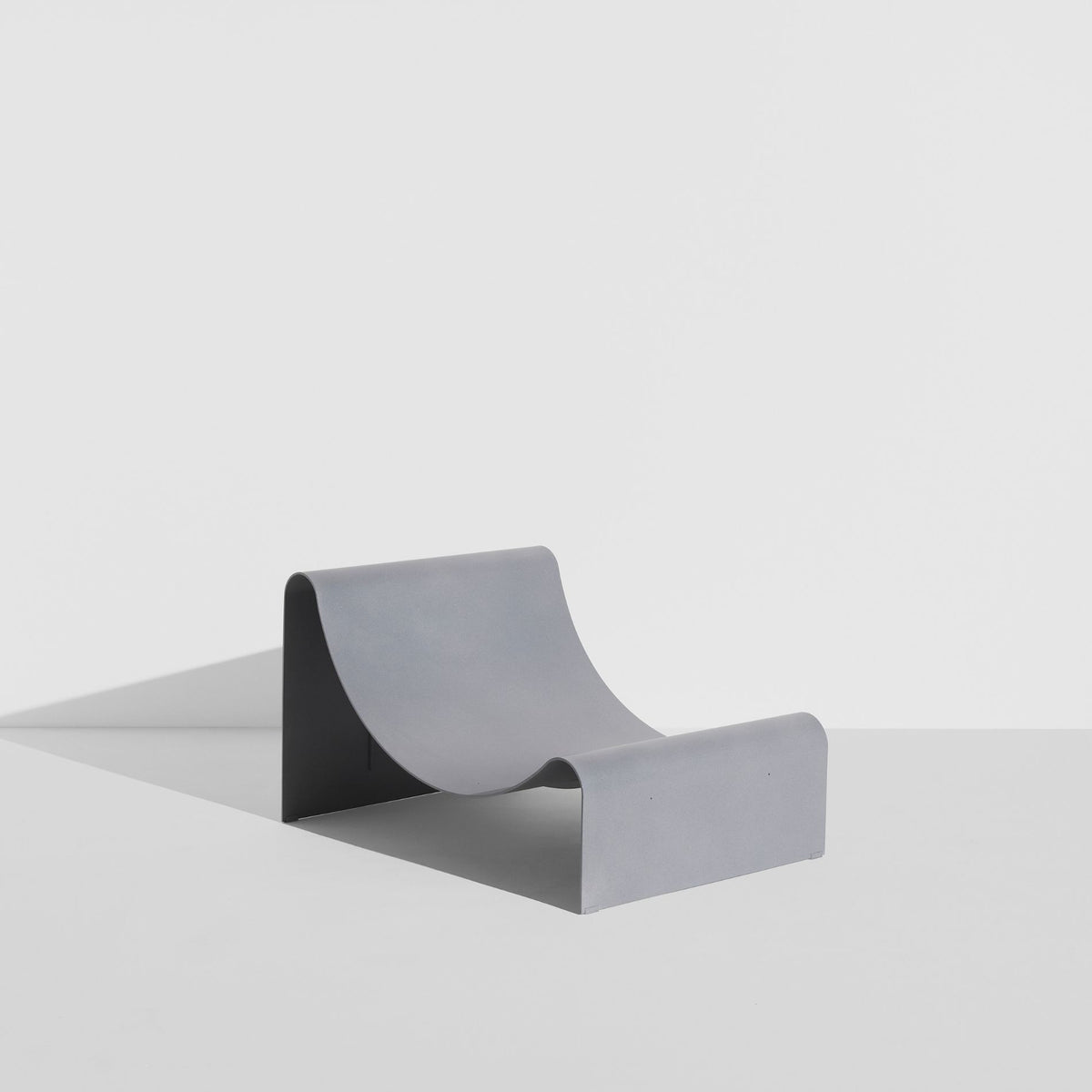 Chaise longue Eclipse de Garnier & Pingree - Petite Friture-Structure seule, Gris pierre-The Woods Gallery