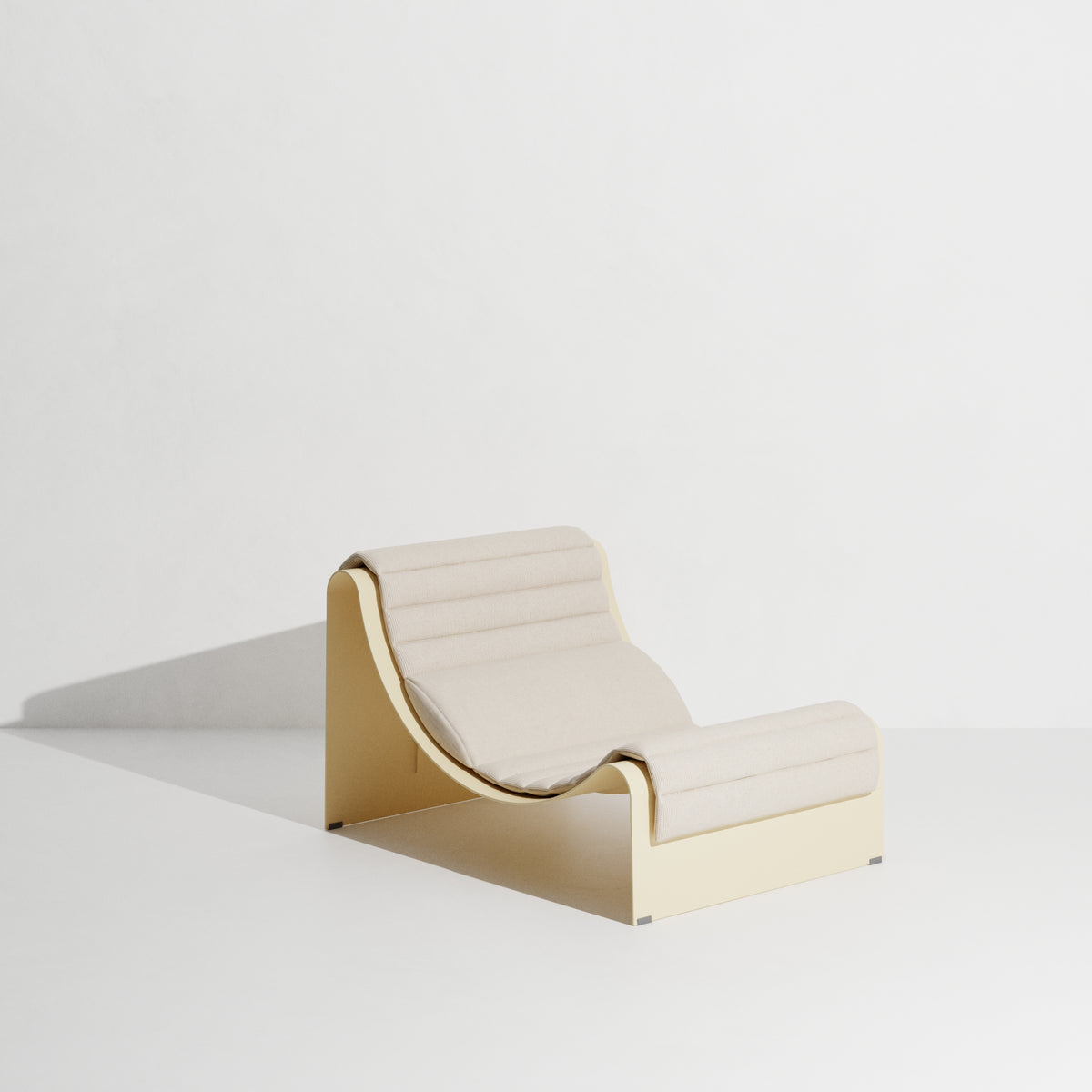 Chaise longue Eclipse de Garnier & Pingree - Petite Friture-Structure seule, Ivoire (présentée avec un coussin Patio, non inclus)-The Woods Gallery