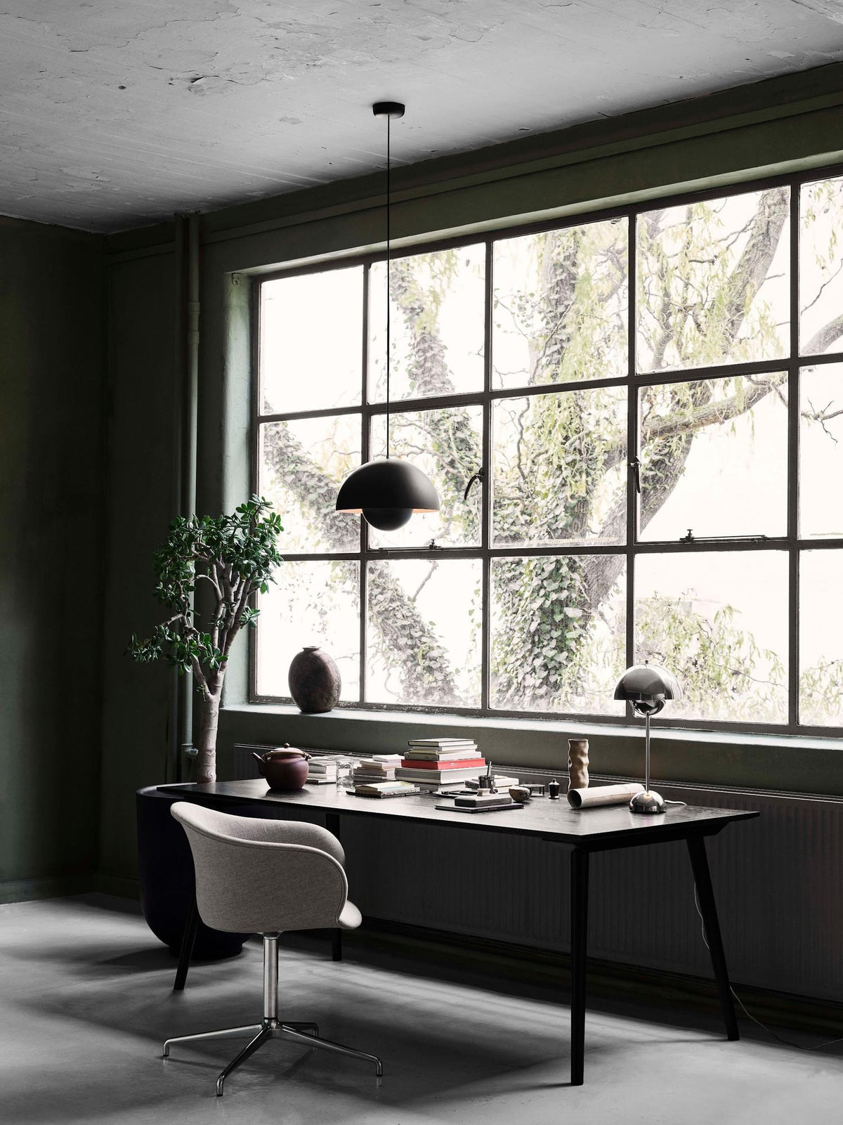 Chaise pivotante Elefy JH33 de Jaime Hayon - &Tradition-Noir-Tissu groupe 1-The Woods Gallery