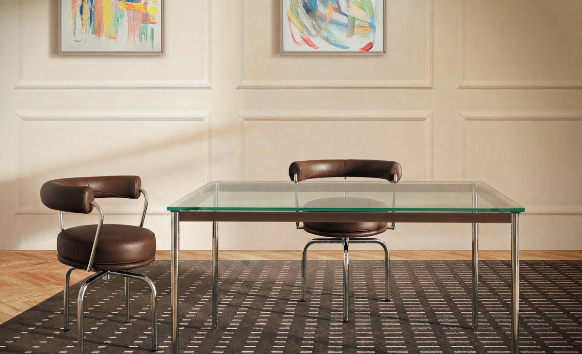 Table 10 en tube (LC10) - Cassina-ambiance catalogue Cassina 2026-The Woods Gallery