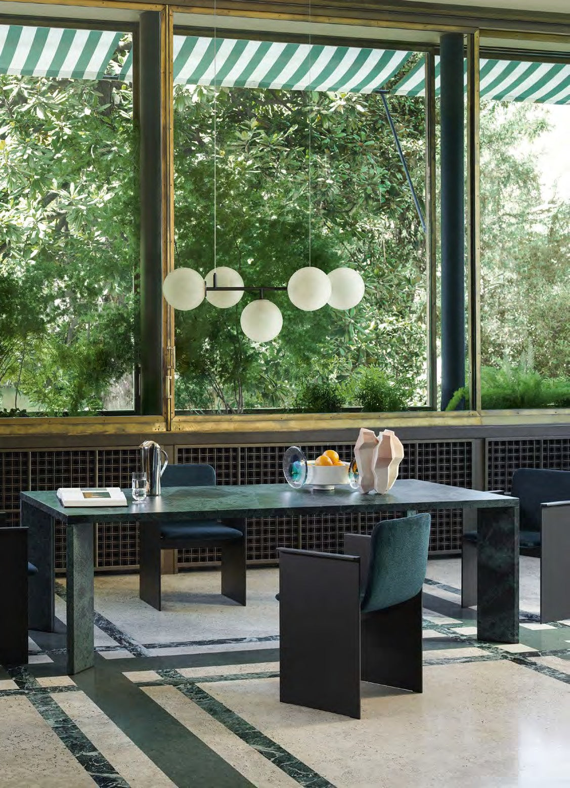 Suspension Starburst - Cassina-ambiance catalogue Cassina 2026 (vue 3)-The Woods Gallery