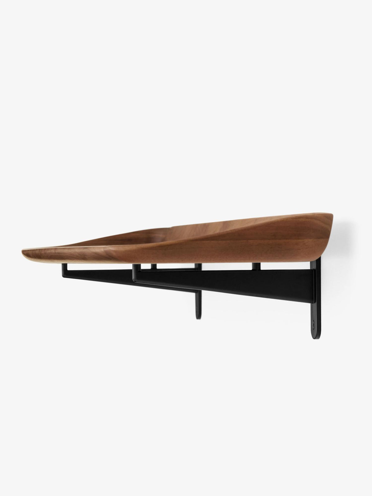 Étagère murale Guild HM15 de Hvidt & Mølgaard - &Tradition-Chêne laqué-The Woods Gallery