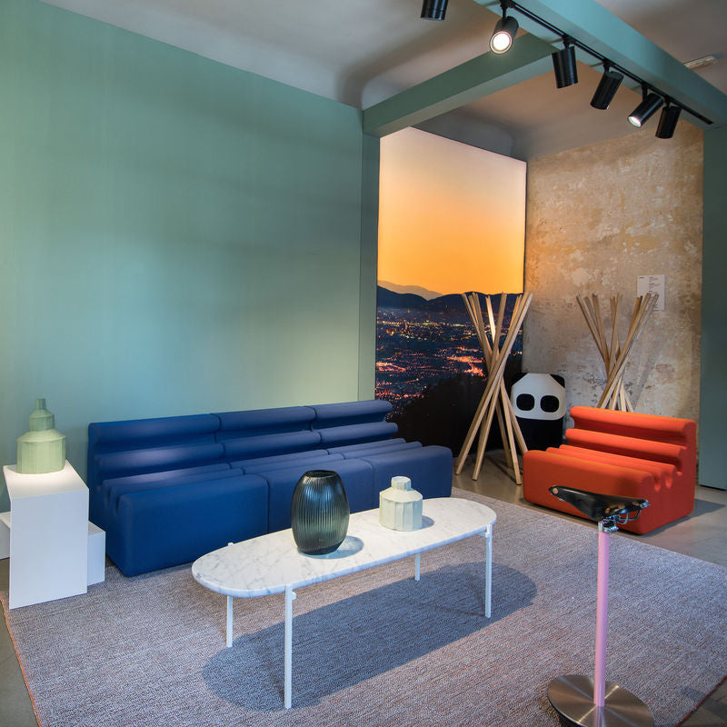 Fauteuil Karelia de Liisi Beckmann - Zanotta-Violet-The Woods Gallery