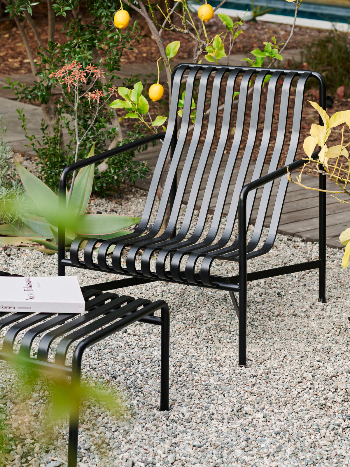 Fauteuil Lounge Palissade High - Hay-en situation 2-The Woods Gallery