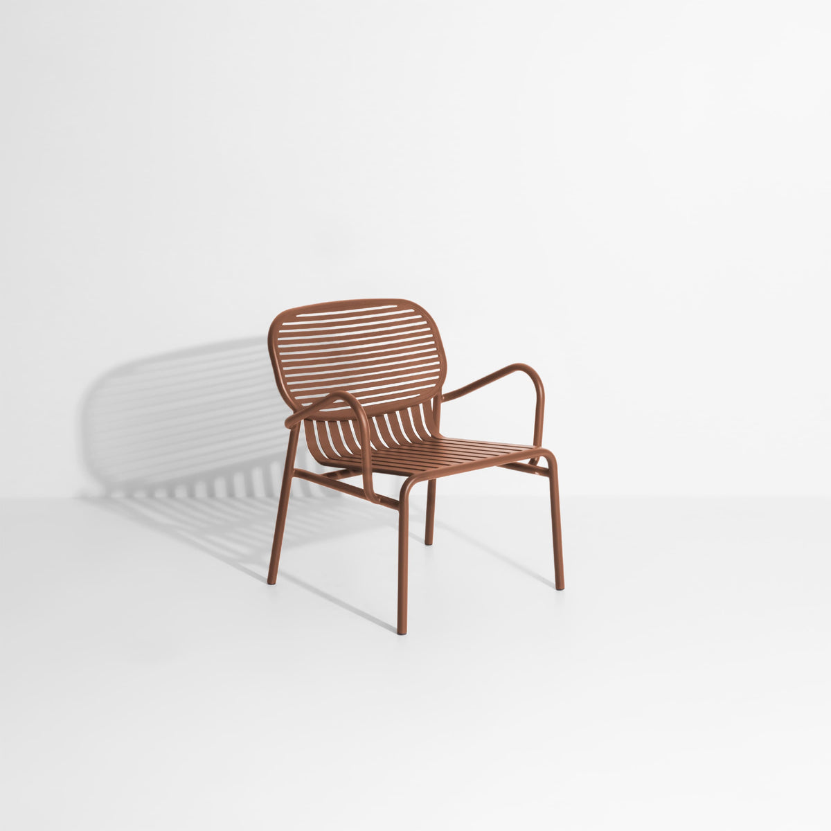 Fauteuil de jardin Week-End de Studio Brichet-Ziegler - Petite Friture-Terracotta-The Woods Gallery