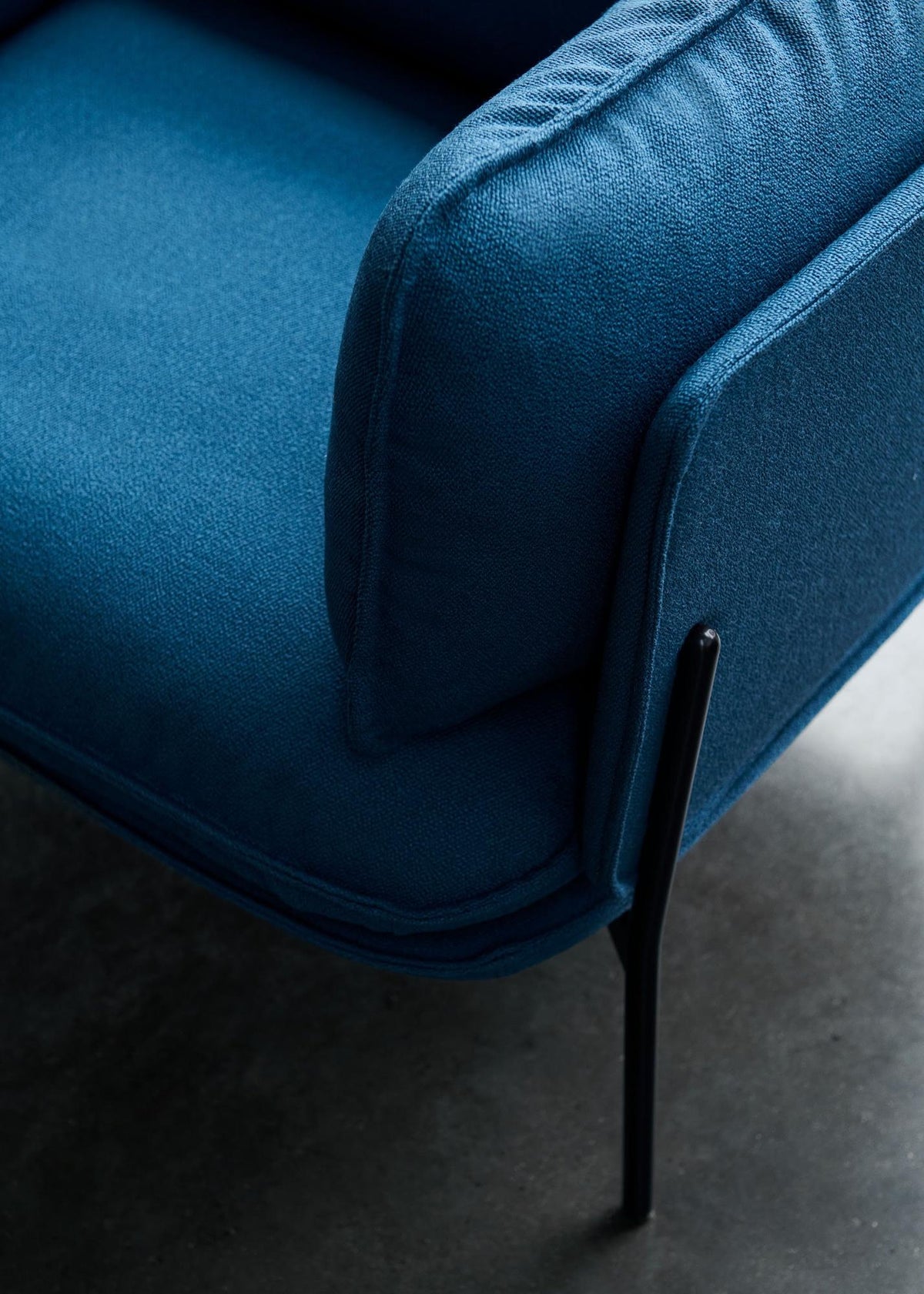 Fauteuil lounge Cloud LN1 de Luca Nichetto - &Tradition-Chrome-Tissu groupe 1-The Woods Gallery