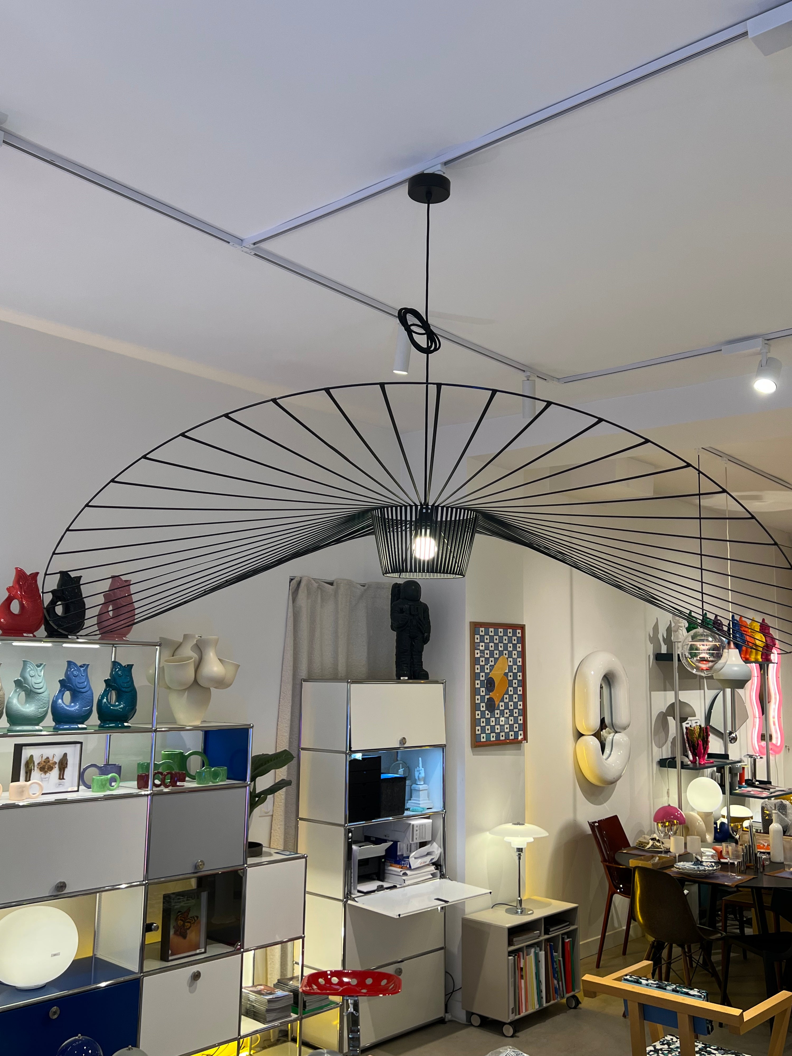 Grande Suspension Vertigo Ø200 cm noire de Constance Guisset - Petite Friture - modèle d&
