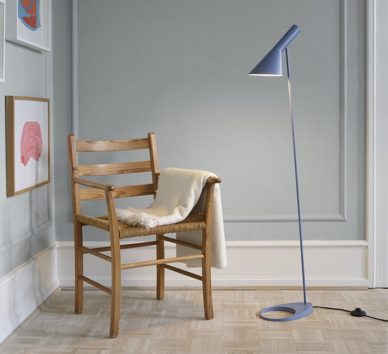Lampadaire AJ - Louis Poulsen-Noir-The Woods Gallery