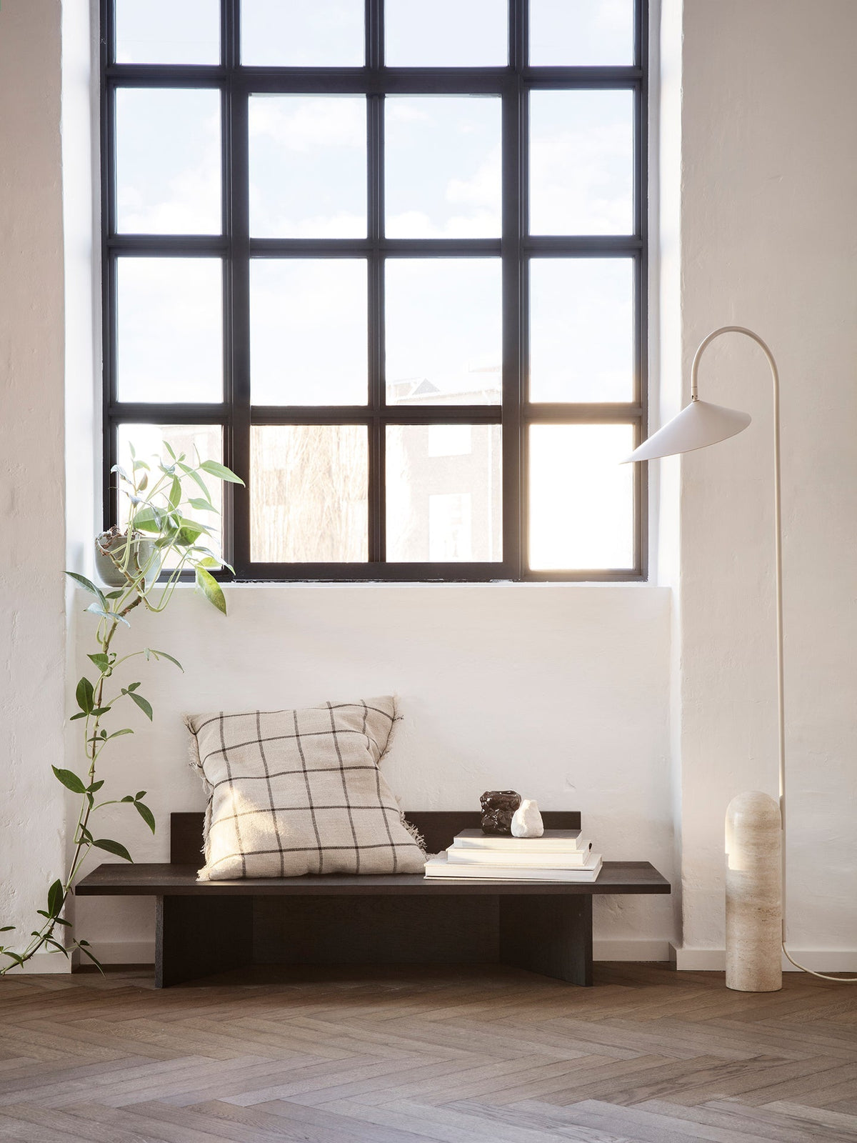 Lampadaire Arum - Ferm Living-Cachemire-The Woods Gallery