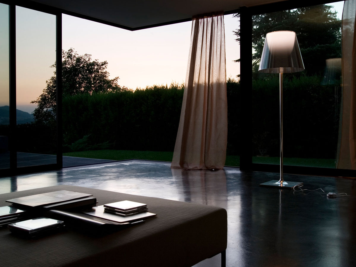 Lampadaire KTribe F3 de Philippe Starck - Flos-Transparent-Sans ampoule-The Woods Gallery