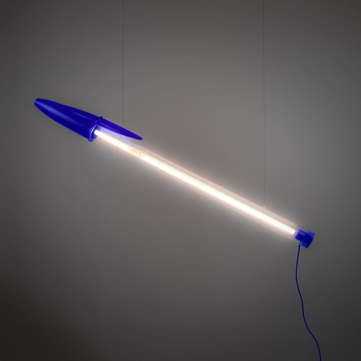 Lampe BIC H 178 cm - Seletti PRECOMMANDE POUR SEPTEMBRE 2026-Bleu-The Woods Gallery