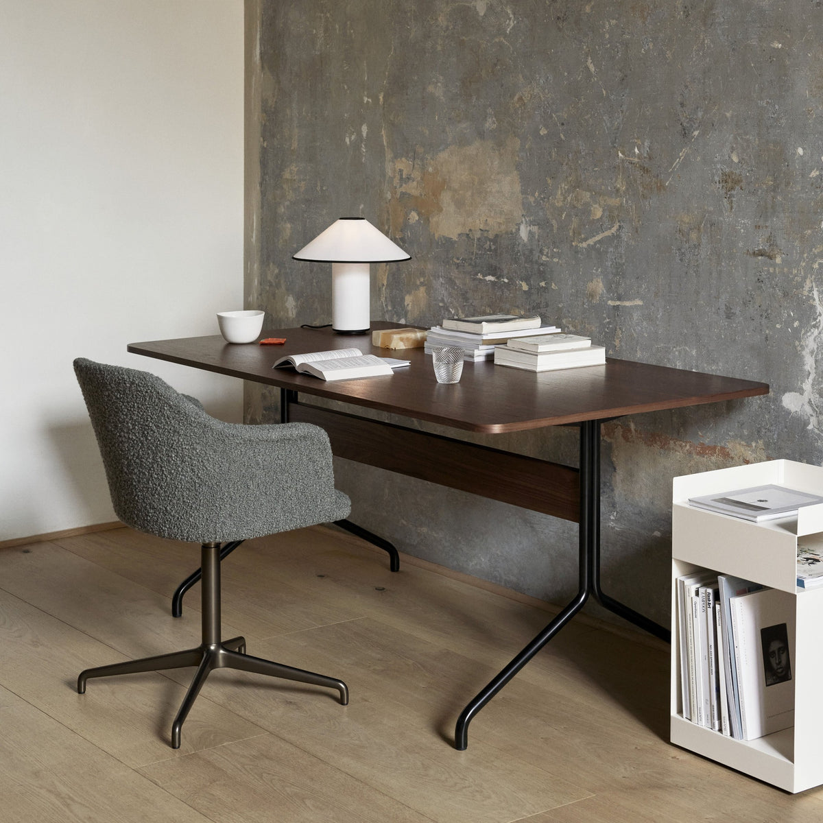 Lampe de table Colette ATD6 tissu - &Tradition-Noir-The Woods Gallery