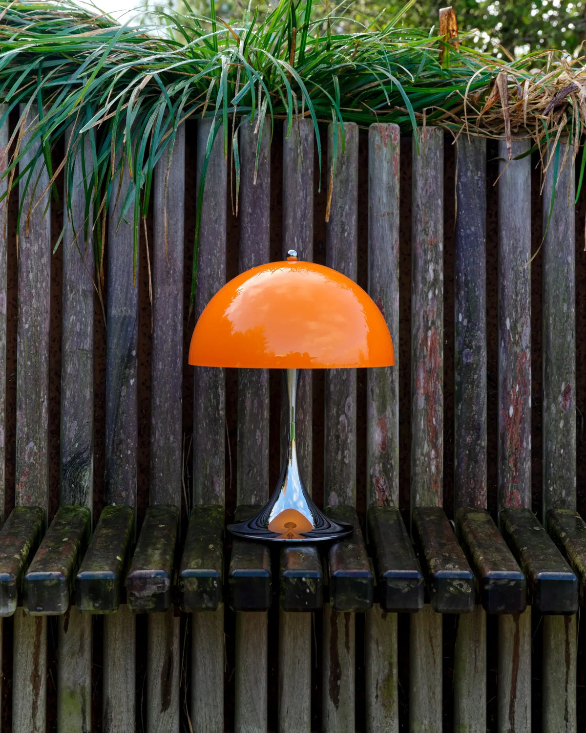 Lampe portable Panthella 250 The Originals de Verner Panton - Louis Poulsen-Vert-The Woods Gallery