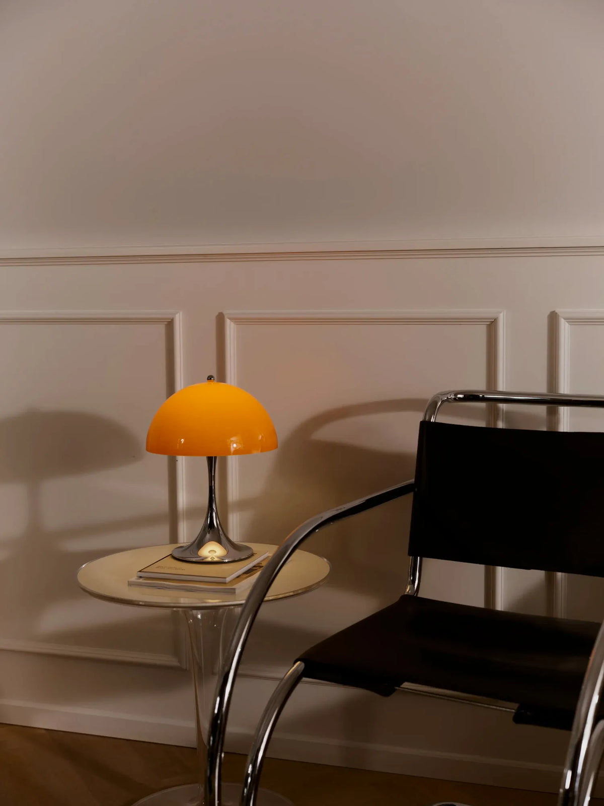 Lampe portable Panthella 250 The Originals de Verner Panton - Louis Poulsen-Vert-The Woods Gallery
