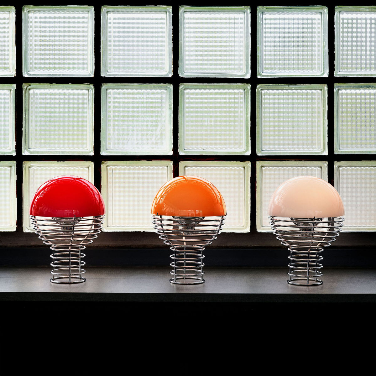 Lampe portable Wire Ø 18 cm de Verner Panton - Verpan-Blanc-The Woods Gallery