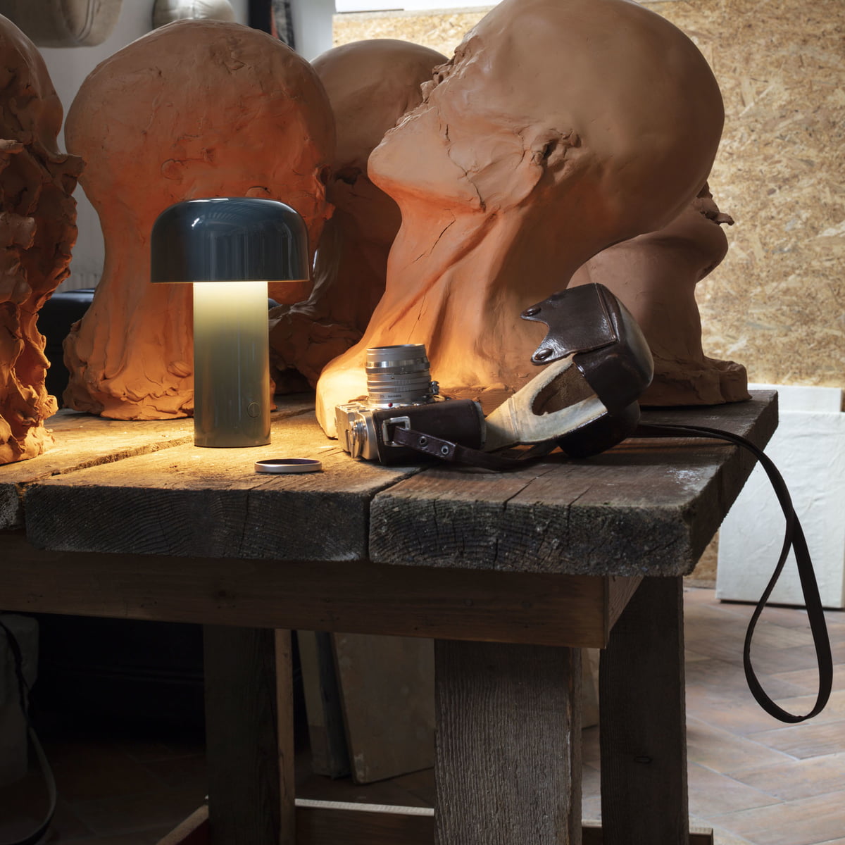 Lampe sans fil Bellhop de Barber & Osgerby - Flos-Gris-The Woods Gallery