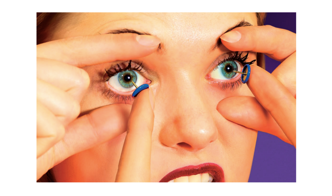 Livre Chromotherapia - Feel-Good Color Photography de Maurizio Cattelan et Sam Stourdzé-The Woods Gallery