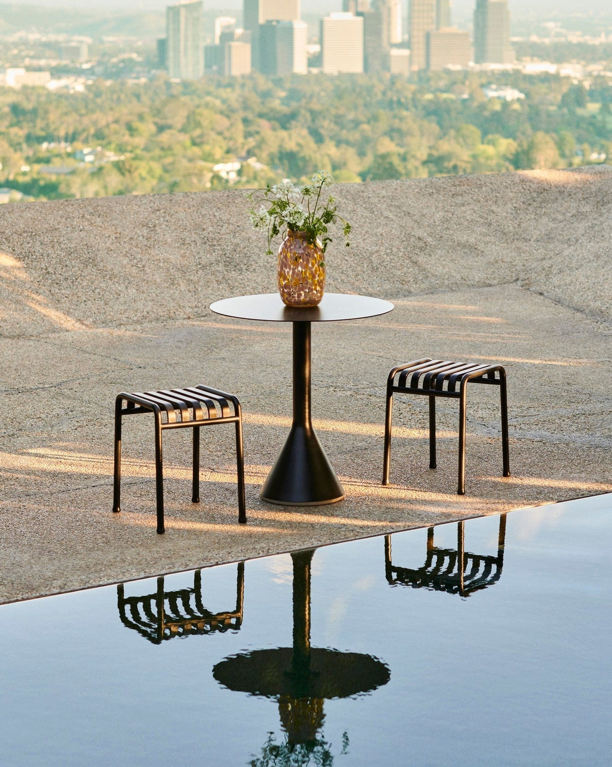 Mange-debout table haute conique Palissade Ø 60 - Hay-en situation 2-The Woods Gallery