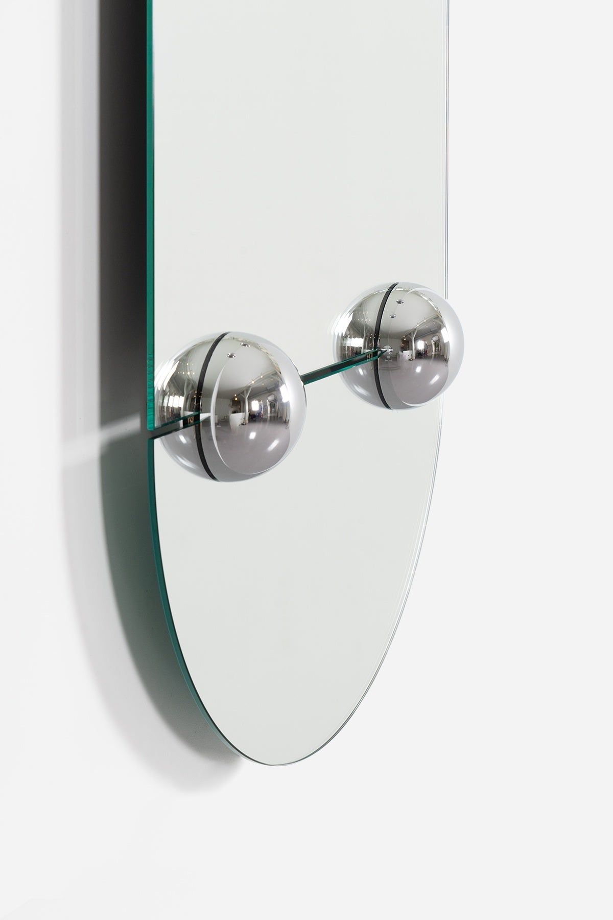 Miroir Sphera Oblong de Jean-Baptiste Fastrez - Moustache-The Woods Gallery