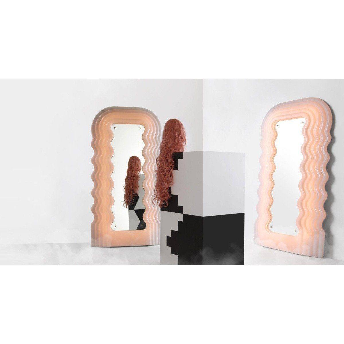 Miroir Ultrafragola de Ettore Sottsass - Poltronova-The Woods Gallery