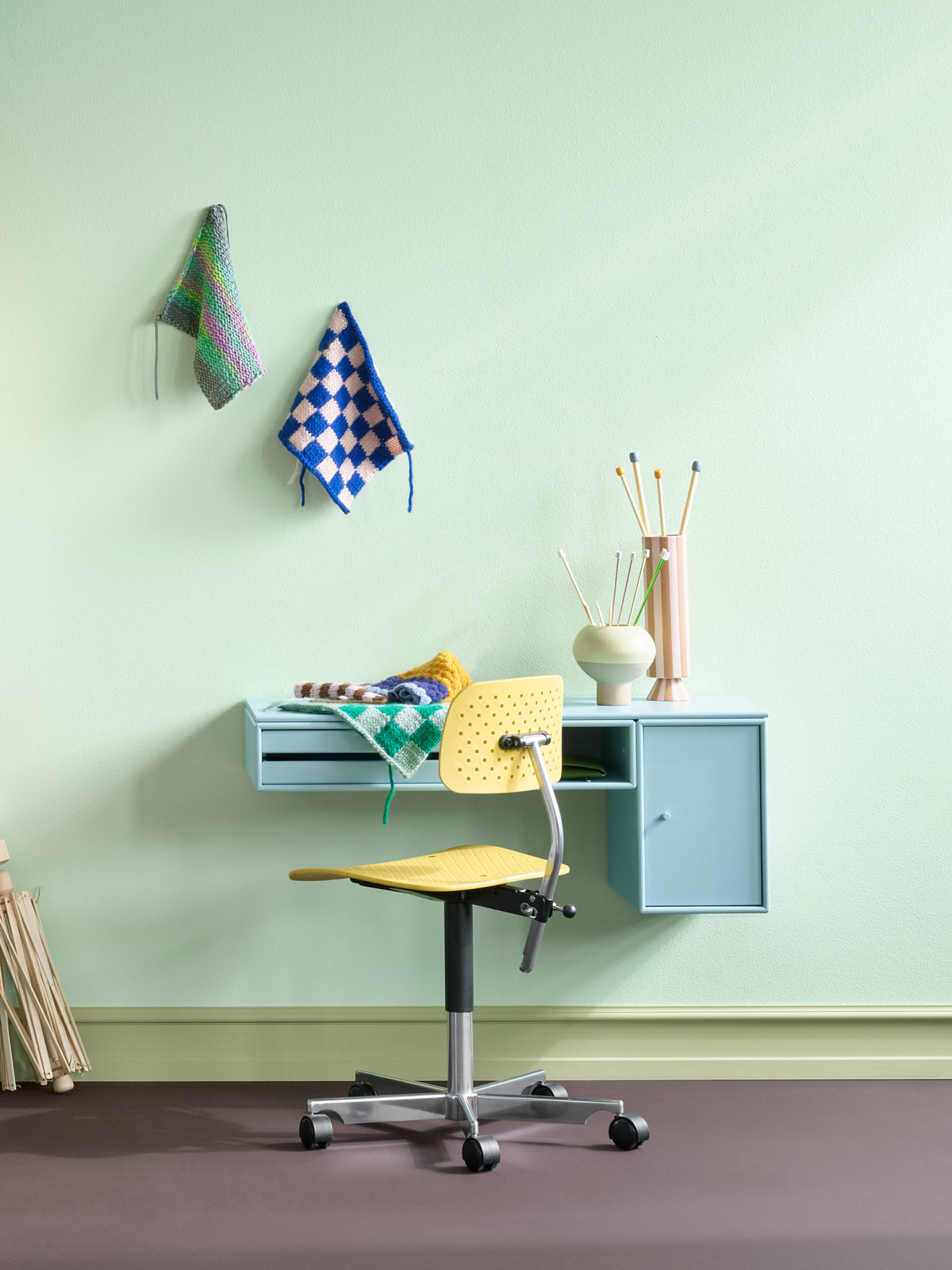 Mise en scène Montana avec console murale Bureau