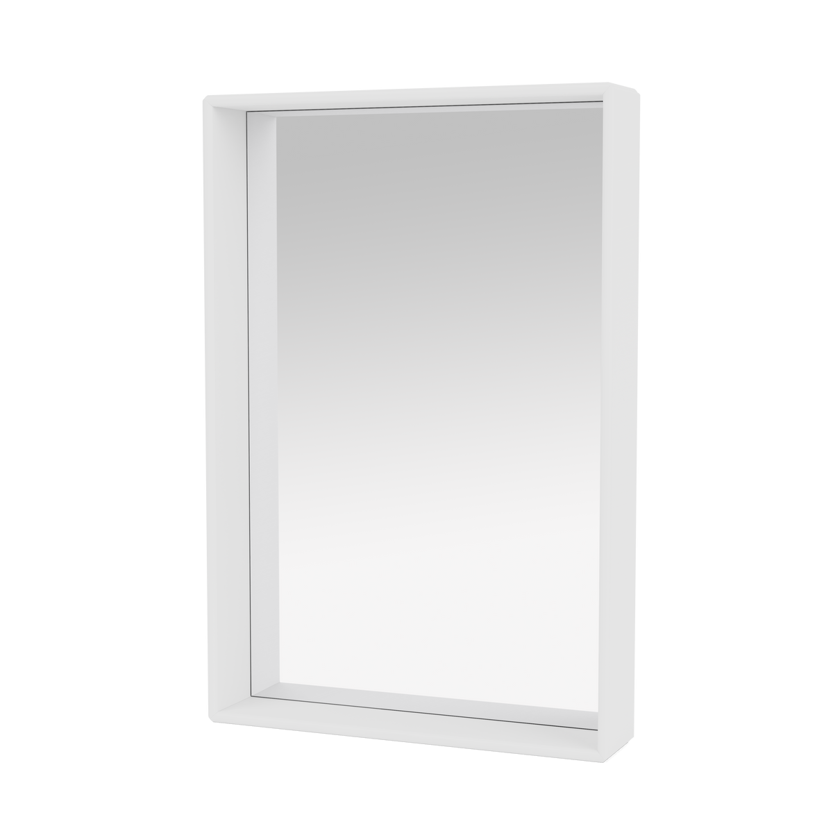 Miroir Colour Frame SHELFIE Montana, cadre laqué 101 New White, vue de trois quarts sur fond blanc